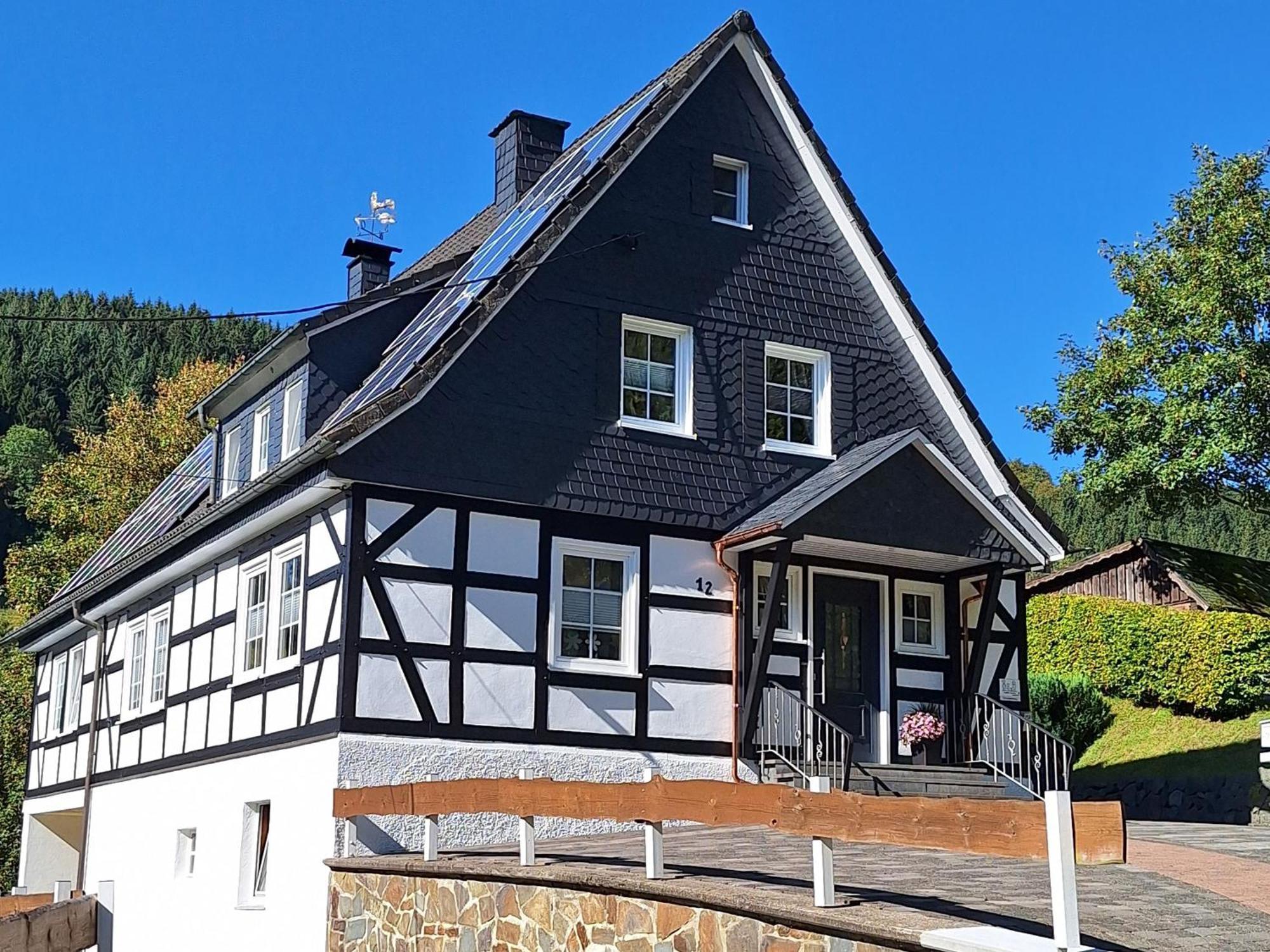 Ferienwohnung Zur Basemicke Schmallenberg Exterior photo